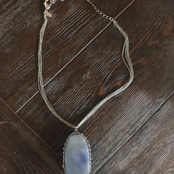 Lovely ladies necklace with stone pendant silver layered chain - Picture 4 of 10